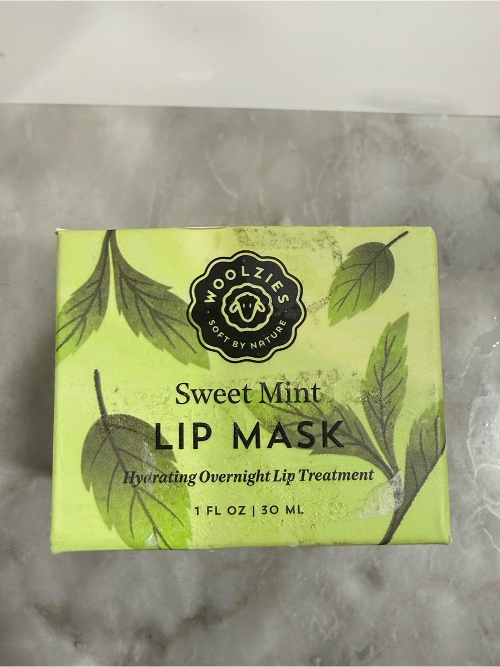 Sweet Mint Lip Mask - Hydrating Overnight Treatment (Green)